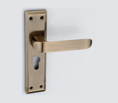 1010 - Night Latch