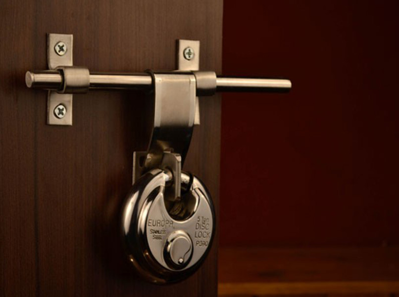 High Security Disc Pad Lock P390 Commercial Locks by Europa